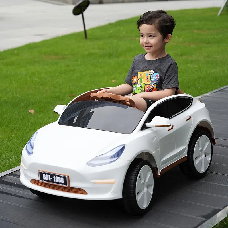 Cov me nyuam Plaub-log Toy Car